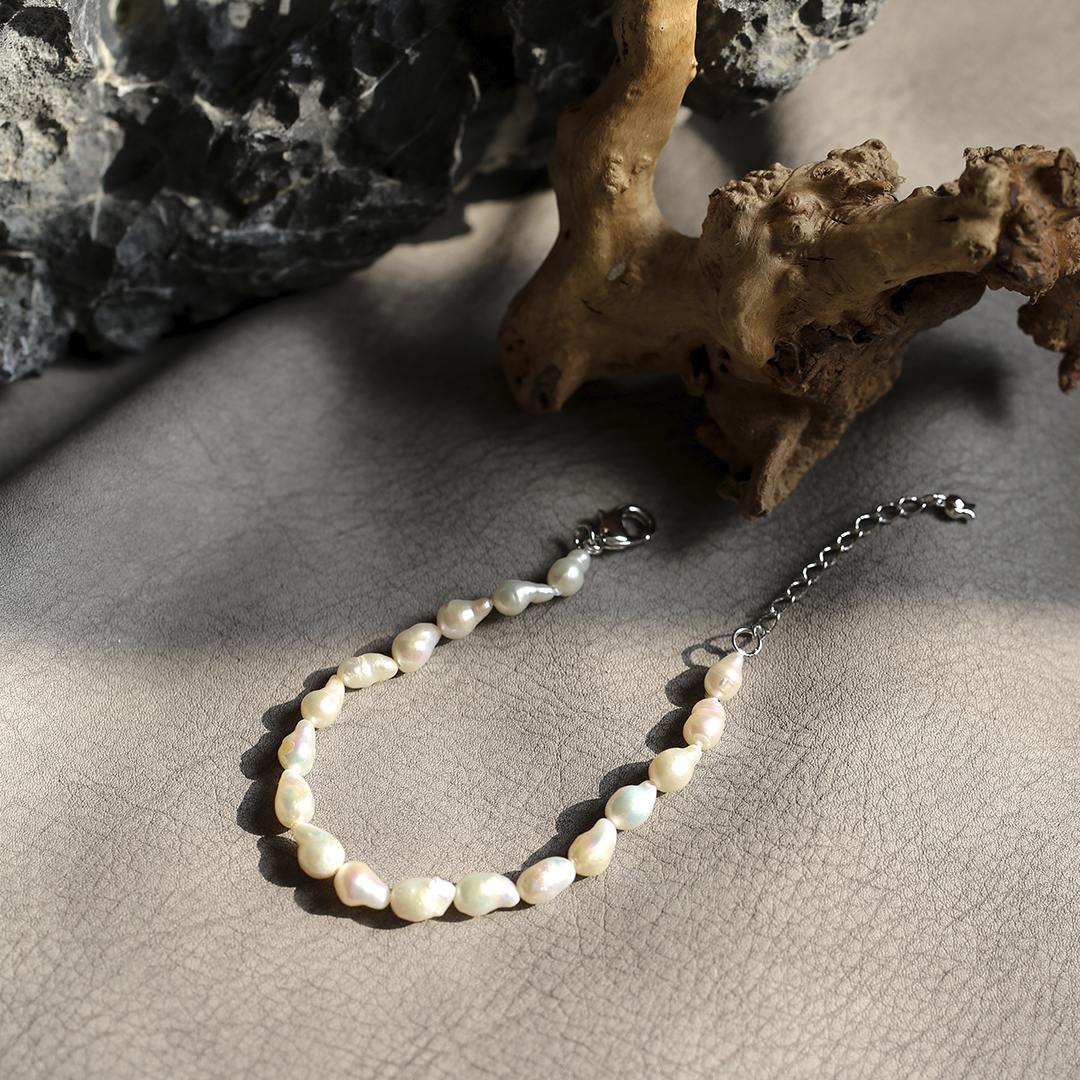 Baroque Pearl Bracelet XSmall (6) | Cuffed by Nano